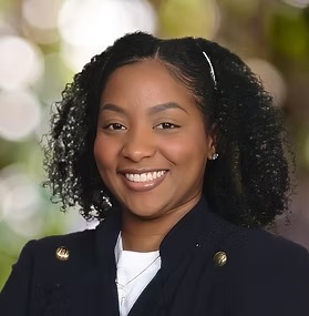 Shakira Maldonado LMHC, telehealth therapist at Advanced Client Care